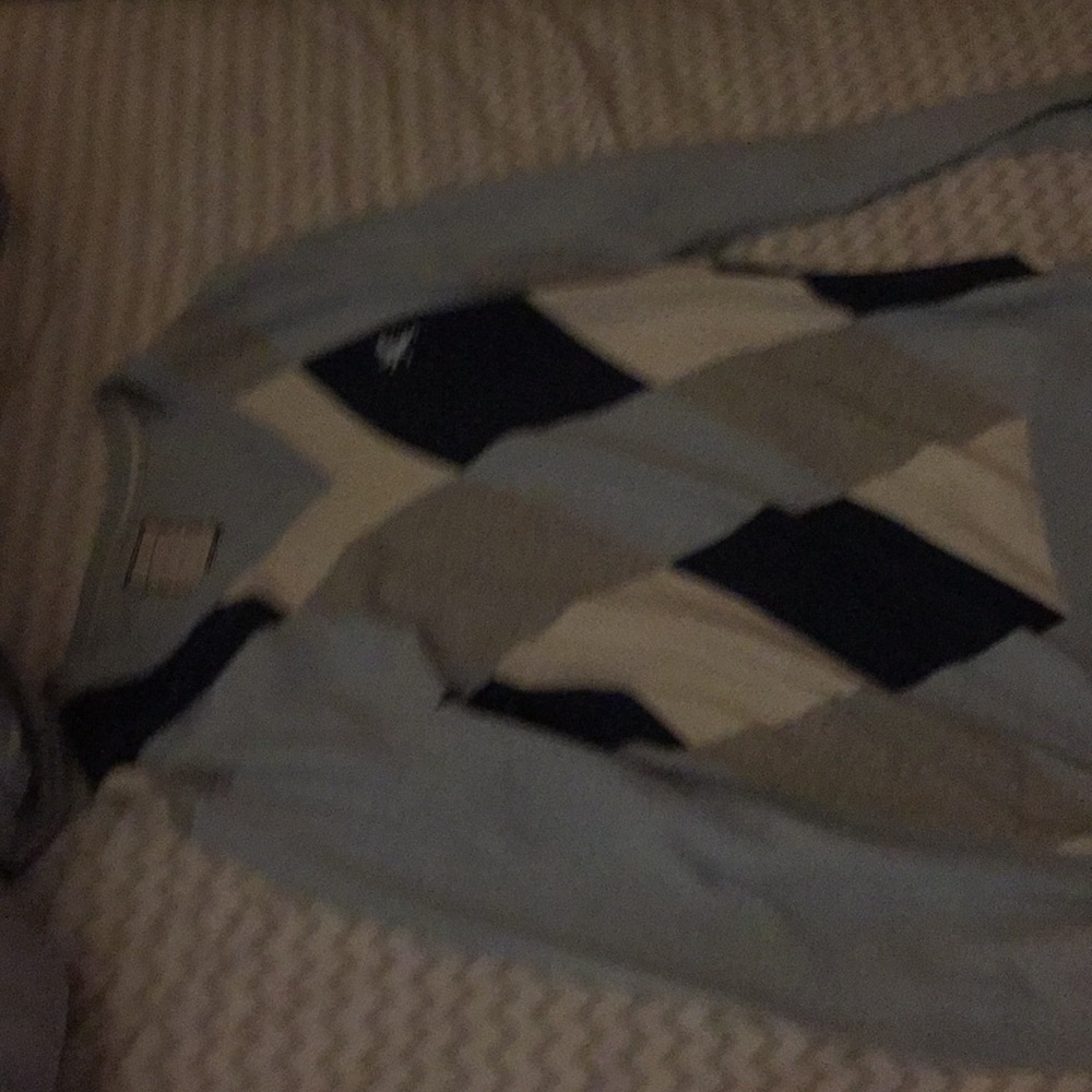 Plaid baby blue white grey diamons